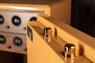 Сейф OLLE AR7E ILUX с двумя полками