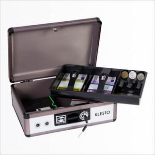 Кэшбокс Klesto CB010 имеет тип замка: Ключевой