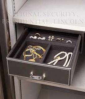 Сейф Liberty Lincoln 25CPG-BC вмещает стволов: 24