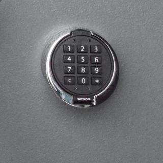 Сейф Muller St. Gallen 56400.00 WF E имеет тип замка: Электронный с мастер ключом