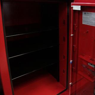 Сейф Parma EL 410 KYC3 Red с типом замка:  Ключевой + Механический Комбинационный