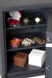 Сейф Chubb HOMESAFE 50 KL с типом замка:  Ключевой